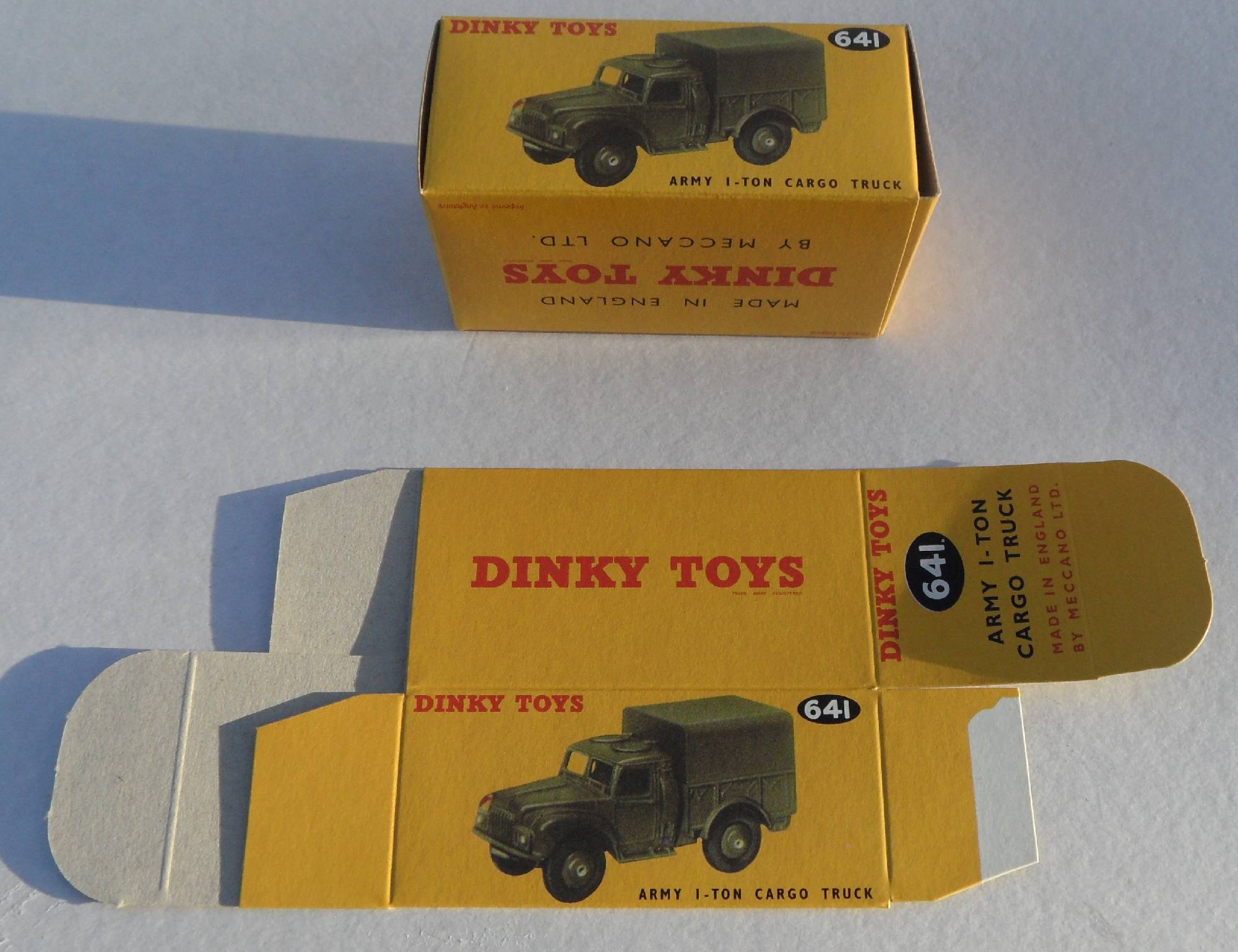 Dinky Reproduction Box 623 ARMY WAGON COUVERT repro 